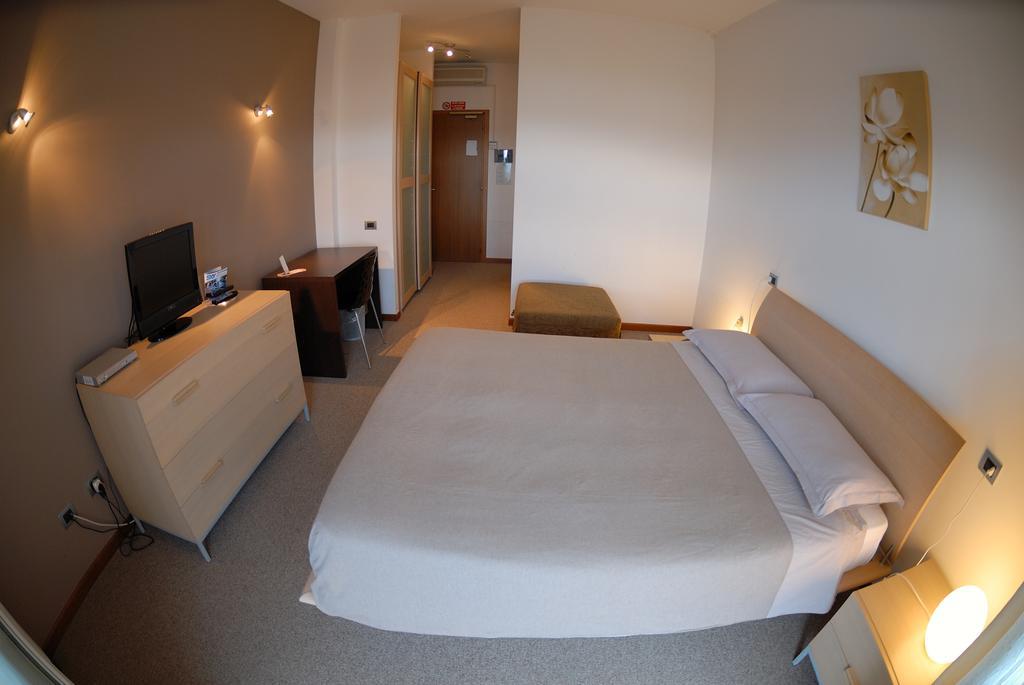 Medi Garden Hotel&Residence 알바아드리안티카 외부 사진